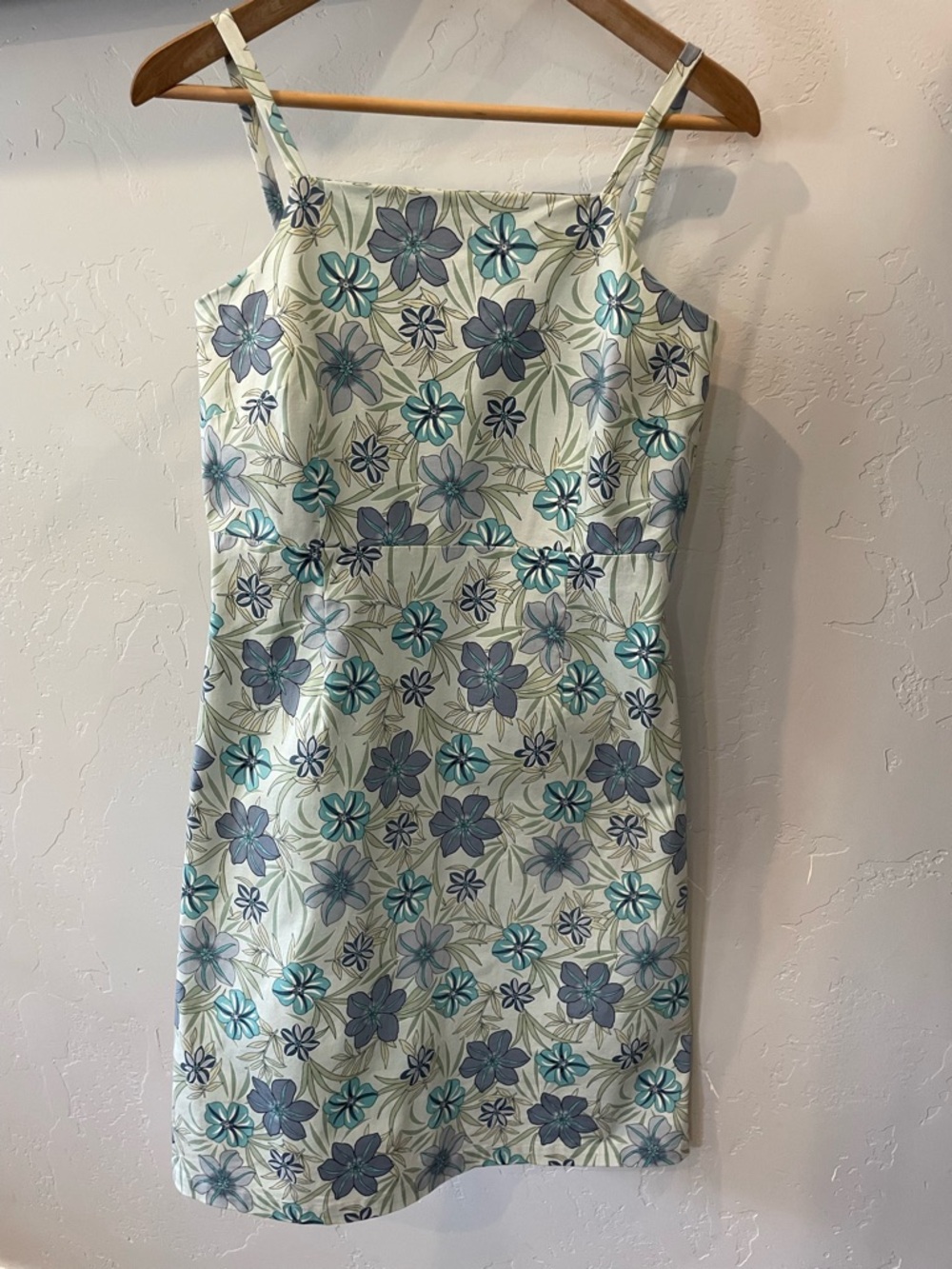 Pristine 90’s rare find!! Tommy Bahama cotton stretch floral Sheath Dress 6